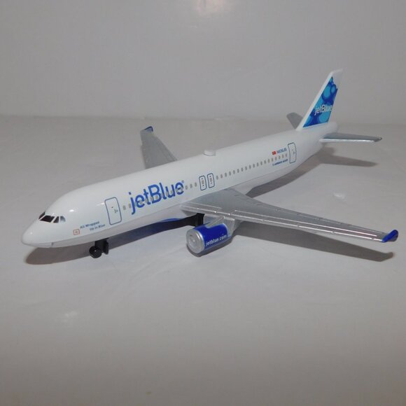 Lot of 6 Diecast Commercial Airplanes 1/300 Daron Realtoy Southwest WestJet AC - Picture 5 of 13